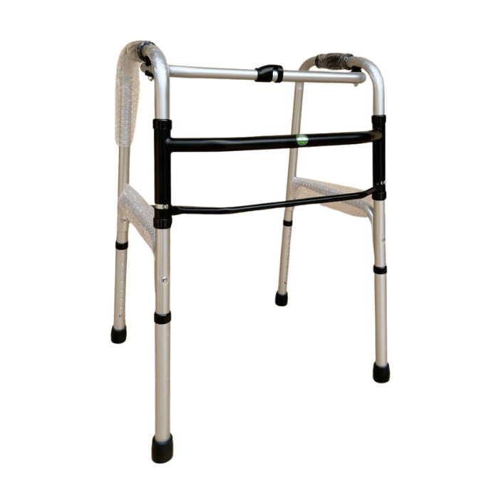 ANDADERA FIJA PLEJABLE